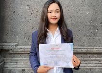 Torehkan Prestasi Nasional, Rahma Andini Raih Juara III Esai Nasional Formasi FEB di Universitas Tanjungpura Unud