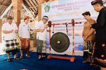 Bupati Tamba Buka Lomba Utsawa Dharma Gita Utsawa Dharma Gita