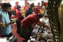 Ringankan Beban Masyarakat, Bupati Sanjaya Dukung Pelaksanaan Ngaben Bersama Krama Adat Bungan Kapal Pelaksanaan Ngaben
