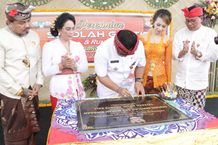 Bupati Sanjaya Resmikan Gedung Sekolah Gratis dan Rumah Singgah Yayasan Angel Heart Bali di Kabupaten Tabanan Resmikan Gedung Sekolah Gratis