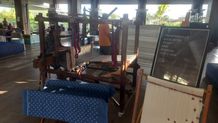 Kolaborasi dengan Penenun Lokal, Renaissance Bangkitkan Lagi Ekonomi Kreatif Bali Pameran Kerajinan Tenun