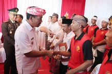 PJ Bupati Lihadnyana Akan Fasilitasi Produk Kerajinan Tangan Karya WBP Lapas Singaraja PJ Bupati Lihadnyana
