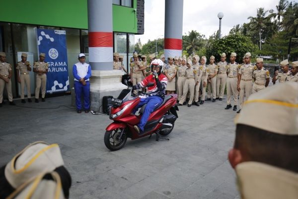 Cari Aman