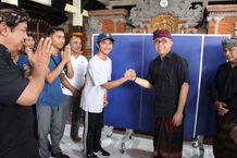 Sambut HUT Ke-33 STDS, Wali Kota Jaya Negara Buka Kejuaraan Tenis Meja STDS Banjar Kebon Kori Mangku Kesiman Kejuaraan Tenis Meja ST Dharma Satwika Cup