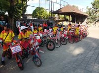 Semarakkan HUT Ke-78 RI, Desa Sidakarya Gelar Lomba Desain Gapura dan Sepeda Hias Lomba Desain Gapura dan Sepeda Hias