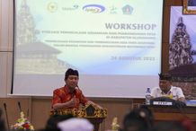 Bupati Suwirta Buka Workshop Evaluasi Pengelolaan Keuangan dan Pembangunan Desa Workshop