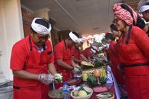 Semarak HUT Kemerdekaan RI ke-78, Bapenda Kota Denpasar Gelar Beragam Lomba, dari Membuat Rujak hingga Ngulat Tipat HUT ke-78 Kemerdekaan RI