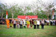 Sentuhan Budaya Lokal, ITDC Gelar Upacara Bendera Tematik Nusantara di Kawasan Kelolaannya ITDC