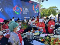 Kompetisi Masak Serba Ikan Tanpa Emisi, PLN Bawa Kompor Induksi untuk Peserta Tim Penggerak PKK se-Bali Masak Ikan