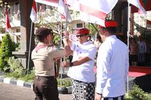Lepas Kontingen Raimuna Nasional Tabanan ke Jakarta, Bupati Sanjaya Harapkan Generasi Muda Mampu Maksimalkan Potensi Diri Kontingen Raimuna Nasional Tabanan