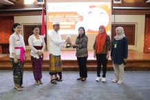 Wali Kota Jaya Negara Terima Tim Verfikasi Kota Sehat Pusat Wali Kota Jaya Negara