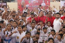 Ajang Promosi dan Tingkatkan Potensi Olahraga, Bupati Sanjaya Buka Open Karate Tournament KKI Debes Cup III Karate
