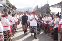 Bupati Tabanan Hadiri Ngaben Kolektif Warga Adat Kembang Merta, Baturiti Ngaben Kolektif