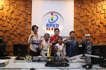 Antari Jaya Negara Bacakan Dongeng Bagi Siswa SD, Nyata Implementasi Pembelajaran Sastra Bali Terhadap Anak-Anak Antari Jaya Negara