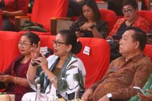Putri Koster Buka Acara Sosialisasi Tentang Perpustakaan Digital : Rumah Bagi Pencari Ilmu Putri Koster