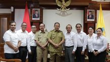 Pj Gubernur Bali Bahas Transportasi Publik Hingga Pungutan Wisatawan Asing Bersama IHGMA Bali PJ Gubernur Bali