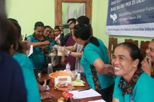 Tingkatkan Nilai Jual Manggis, Unud Gelar Pelatihan Pembuatan Face and Body Scrub di Desa Belimbing Unud