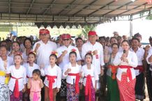 Bupati Sanjaya Apresiasi Yadnya Krama Gubug dan Batuaji Kerambitan Gubug