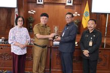 Sekda Alit Wiradana Terima Kunjungan Kerja Pemkab Minahasa Utara, Pelajari Strategi dan Inovasi Peningkatan IPM kunker