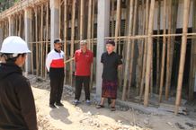 Pengerjaan Proyek Lapangan Pau Kurang Maksimal, Bupati Suwirta Tugaskan Camat Banjarangkan Panggil Rekanan lapangan pau