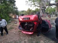 Rem Blong, Mobil Terguling di Desa Selat, Dua Penumpang Luka-luka terguling