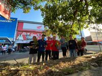 Astra Motor Nusa Dua Hijaukan Lingkungan Melalui Penanaman Pohon Wujud Sinergi Bagi Negeri Astra Nusa Dua