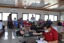 Donor Darah Bakti Kesehatan dan Bakti Sosial Biro SDM Polda Bali di Tabanan Donor Darah