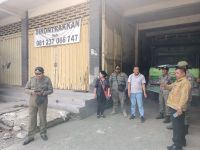 Jamin Hak Pejalan Kaki dan Jaga Ketertiban, Kelurahan Peguyangan Tertibkan Parkir Liar di Trotoar Tertibkan Parkir Liar