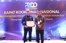 Kota Denpasar Raih Penghargaan TP2DD Terbaik II Wilayah Jawa-Bali Rakornas P2DD