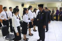 Sekda Made Budiasa Lantik 14 PPPK Formasi JF Teknis Tahun 2022 Lantik 14 PPPK