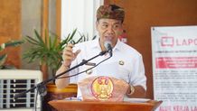 Gelung Agung dan Tetangunan Anyar Pura Agung Jagatnatha Denpasar Dipelaspas Melapas Gelung Agung
