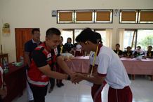 Wabup Ipat Hadiri Pembukaan Latsar PMR SMAN 1 Mendoyo