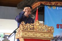 Pj Bupati Buleleng Ingin KKN STAHN Mpu Kuturan Hasilkan Rekomendasi Perbaikan Desa KKN