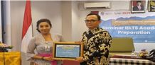 Tingkatkan Peluang Kerja Sama, UPT Bahasa Universitas Udayana Selenggarakan Seminar IELTS Preparation Unud