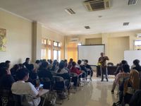 Program Studi S1 Pariwisata Unud Gelar Kuliah Tamu ‘In Search Of Balance In Tourism’ Unud