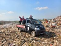 Cegah Kebakaran TPA Bengkala, Pemkab Buleleng Gelar Apel Siaga dan Penyiraman apel