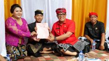 Roadshow Hadiri Undangan, Bupati Sanjaya Tunjukkan Kepedulian Kepada Masyarakat Undangan
