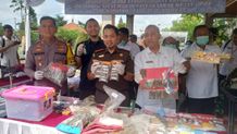 Kejari Badung Gelar Pemusnahan Barang Bukti Barang Bukti