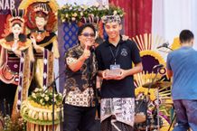 Bupati Giri Prasta Hadiri HUT Ke-40 SMANAB SMANAB