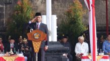 Maknai Hari Pahlawan, Sekda Dewa Indra Ajak Masyarakat Teladani Nilai-nilai Kepahlawanan Hari Pahlawan