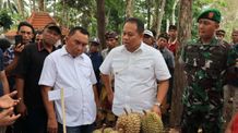 Di Depan PJ Gubernur, Bupati Tamba Pamerkan Hasil Pengolahan Hutan Kelompok Pengelola Hutan Jembrana Hasil Hutan
