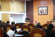Wabup Ipat Sampaikan Nota Penjelasan Atas Tiga Ranperda Penjelasan Atas Tiga Ranperda