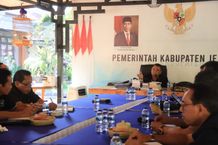 Turunkan Angka Stunting, Bupati Jembrana Jadikan Kepala OPD Orang Tua Asuh Stunting Orang Tua Asuh Stunting