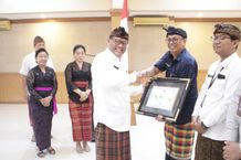 Pemkot Denpasar Gelar Rapat Kerja TPBIS, Fokuskan Pada Penguatan Literasi Untuk Peningkatkan Ekonomi Masyarakat Rapat Kerja TPBIS