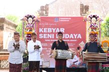 Dimeriahkan Berbagai Lomba dan Pameran UMKM, Wali Kota Jaya Negara Buka Kebyar Seni Budaya Desa Pemecutan Kaja Kebyar Seni Budaya