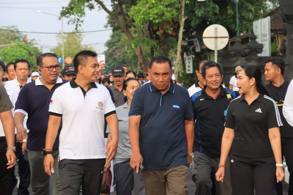 Acara Berbagi Hingga Olahraga