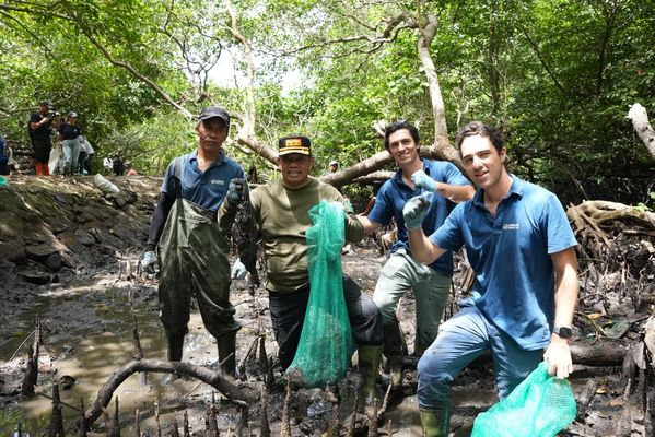 Bersihkan Sampah