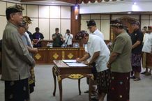 Bupati Jembrana Teken NPHD Pilkada 2024 Pemilu