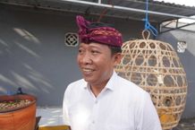 Blue Bird Gelar Sapuh Leger Massal Gratis, Diikuti Seribu Lebih Umat Hindu Sapuh Leger