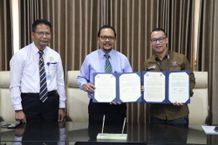Rektor Universitas Udayana Tandatangani MoU dengan Politeknik Pariwisata NHI Bandung unud